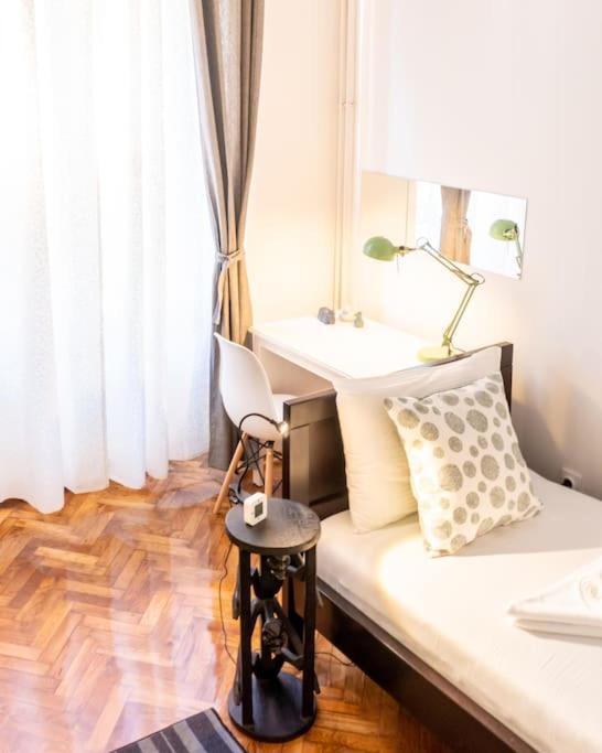 Central And Comfy 2Bdr Apartment Near Parliament Beograd Ngoại thất bức ảnh